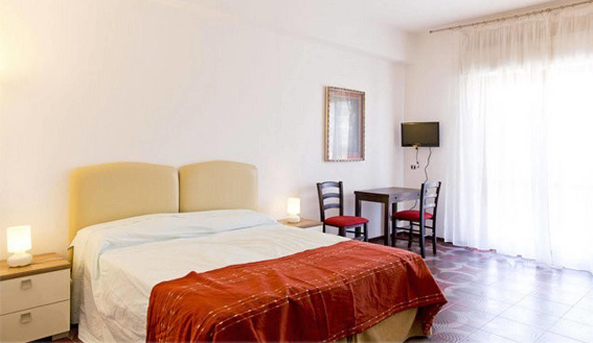 Residenza Paola Hotel Palermo Eksteriør billede